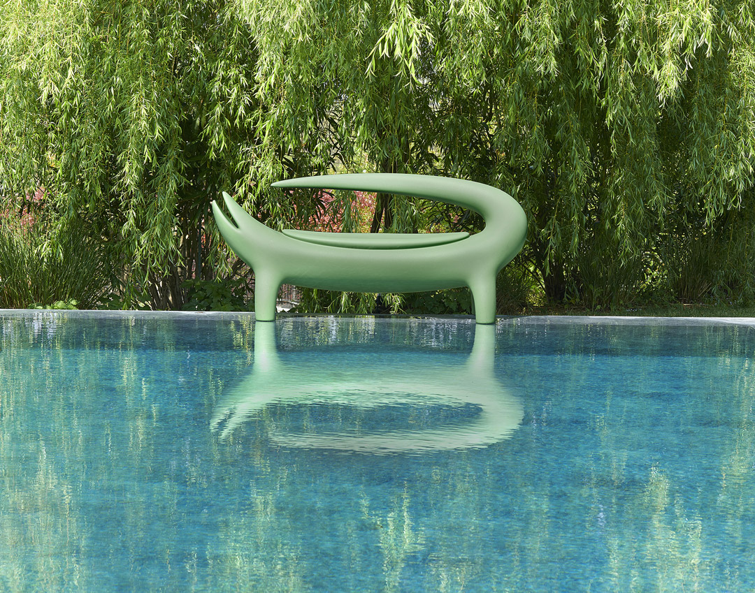 Lounge seats