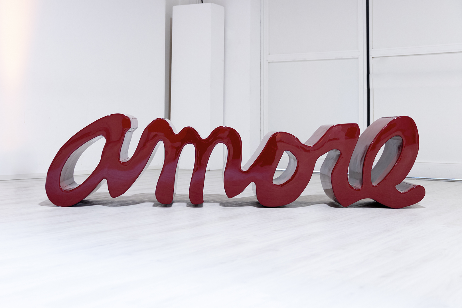 AMORE SCULPTURE