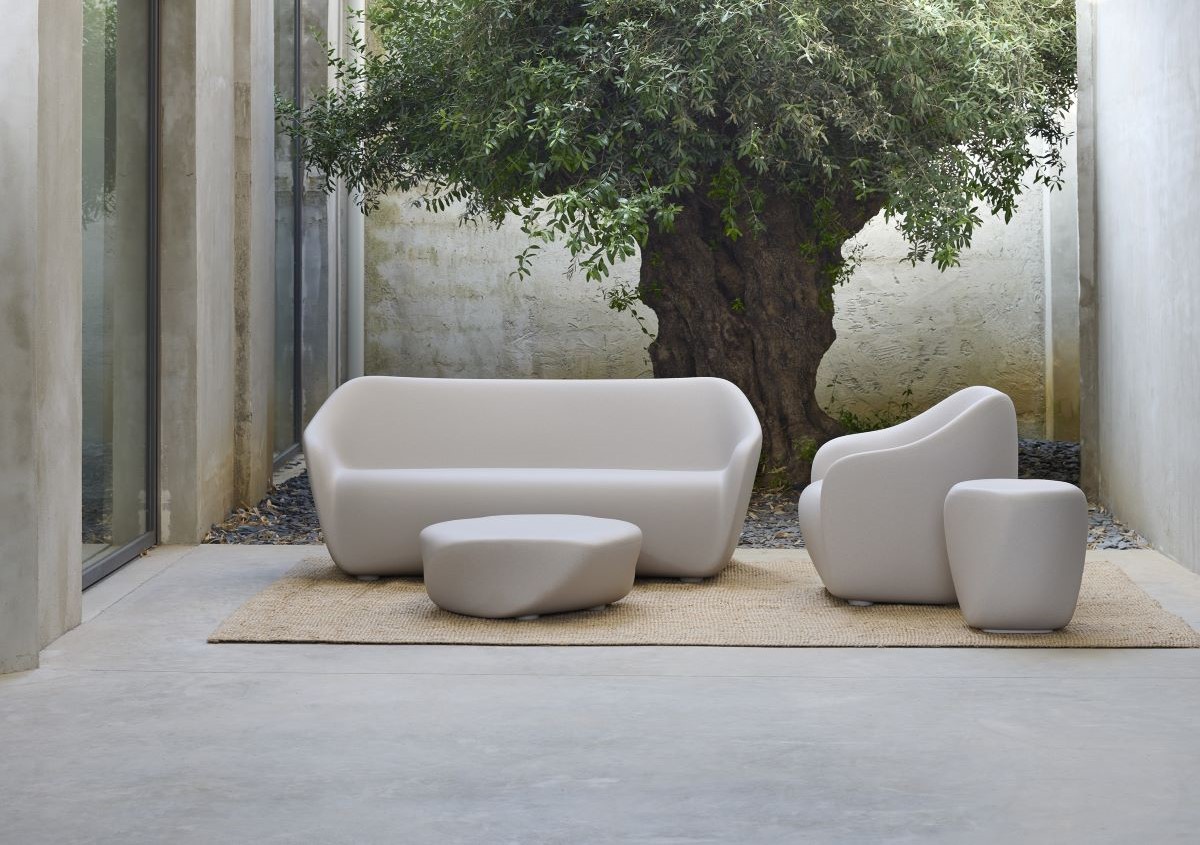 REBORN SOFA