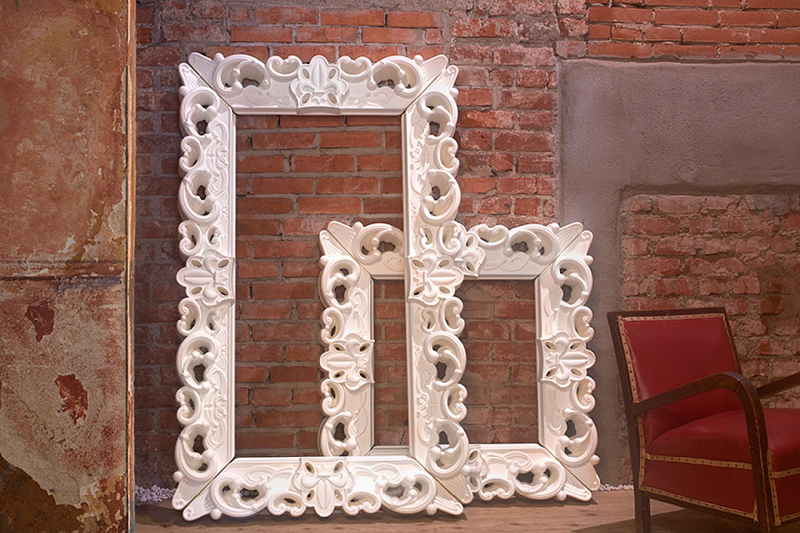 FRAME OF LOVE
